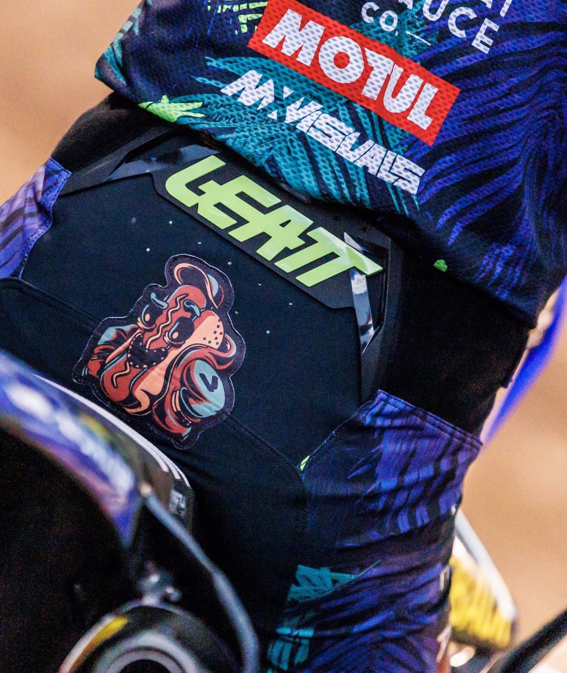 Is there patches for moto pants these things are almost new got burnt on  the header : r/Motocross